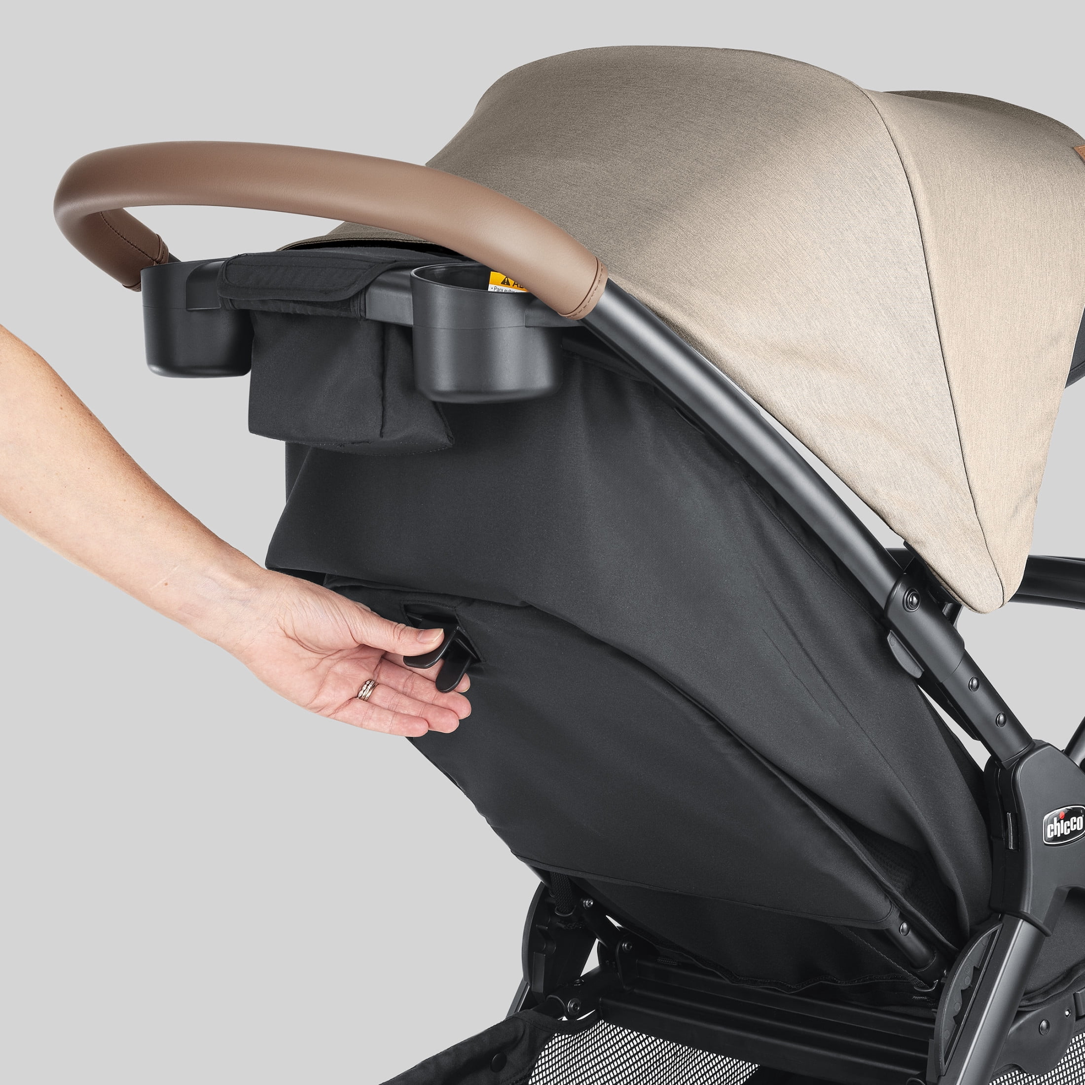Chicco Bravino Plus Lightweight Stroller, One-Hand Quick Fold, Lie-flat Pramette Seat, Accepts Chicco Infant Car Seats - Oat (Beige)