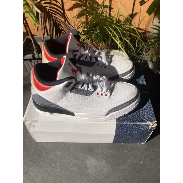 Ni - ke Size 8 - Jordan 3 Retro Denim SE Fire Red 2020 **BRAND NEW**