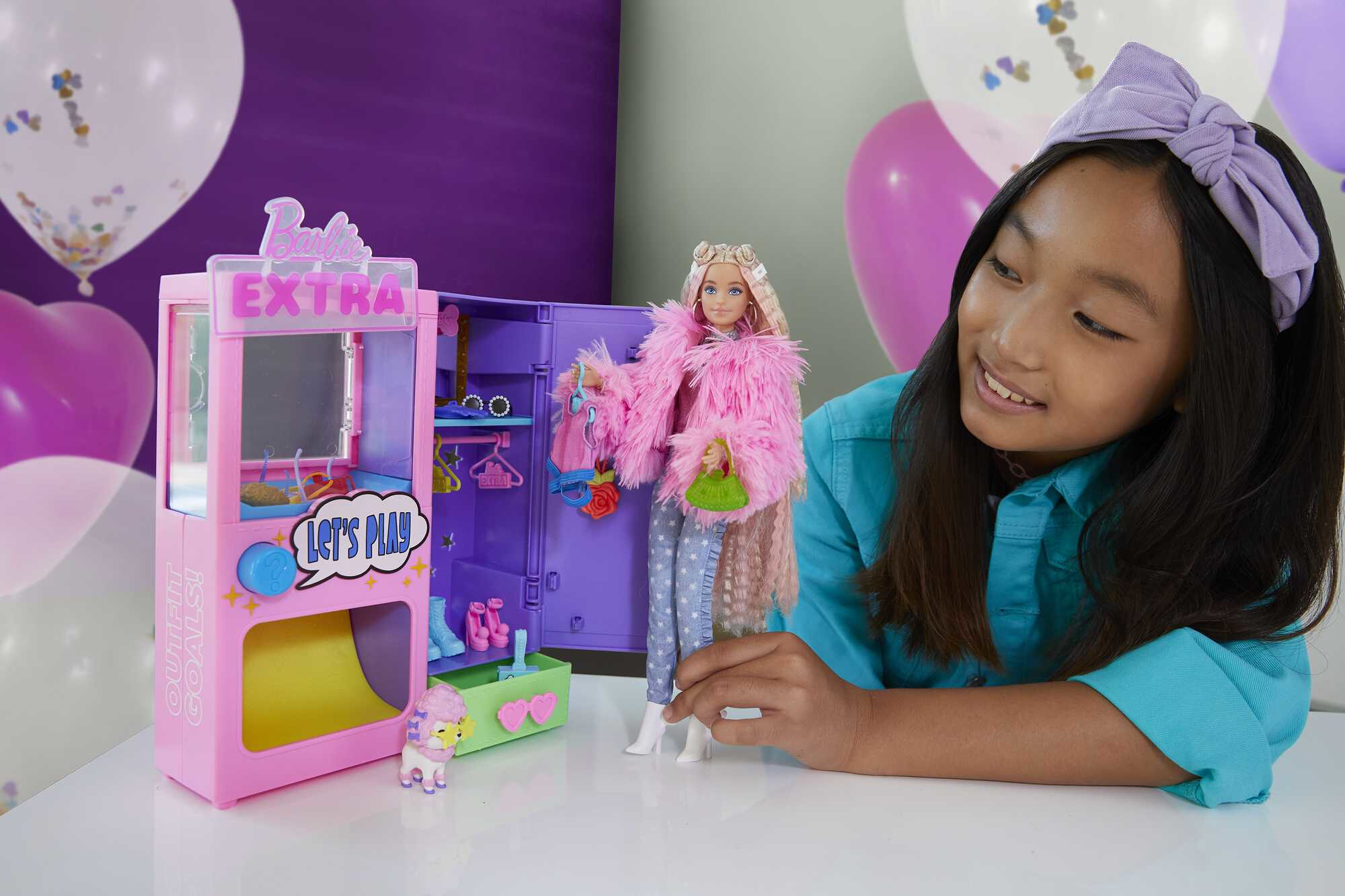 Barbie Extra Surprise Fashion Closet Playset with Pet & Accessories, 3 Year Olds & Up - image 3 of 7