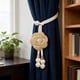 thumbnail image 5 of Abrazaderas para cortinas de camelia y perla | Cuerda trenzada ajustable para cortinas translúcidas y opacas | Accesorio decorativo para ventanas en rosa, caqui, beige y vino, 5 of 6