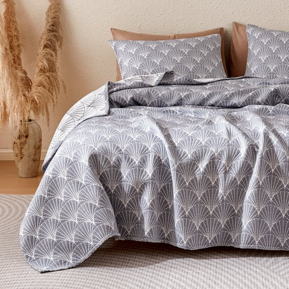 Sonive Coastal Quilt Set Grey Shell Pattern Lightweight Microfiber Quilt Set, Full/Queen