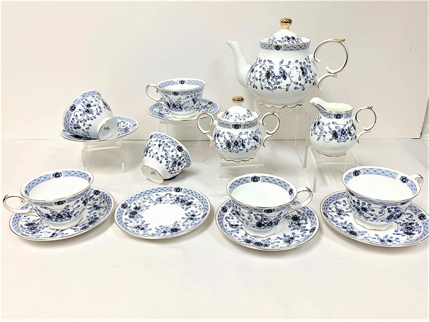 Hampstead Collection Porcelain Blue Flowers Tea Set 15 pcs for 6
