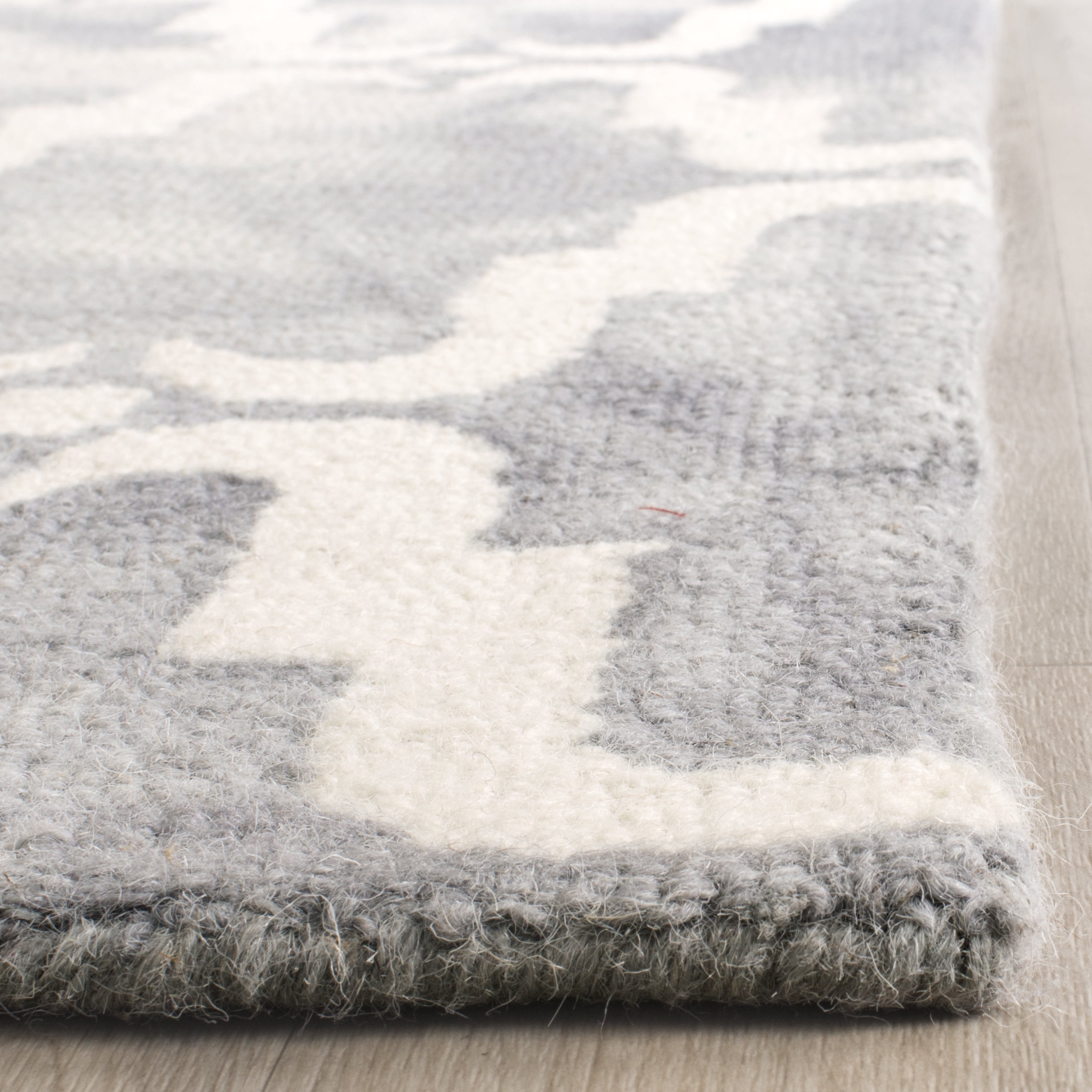 Safavieh Dip Dye Talbot Distressed Wool Area Rug, Gray/Ivory, 7' x 7' Square