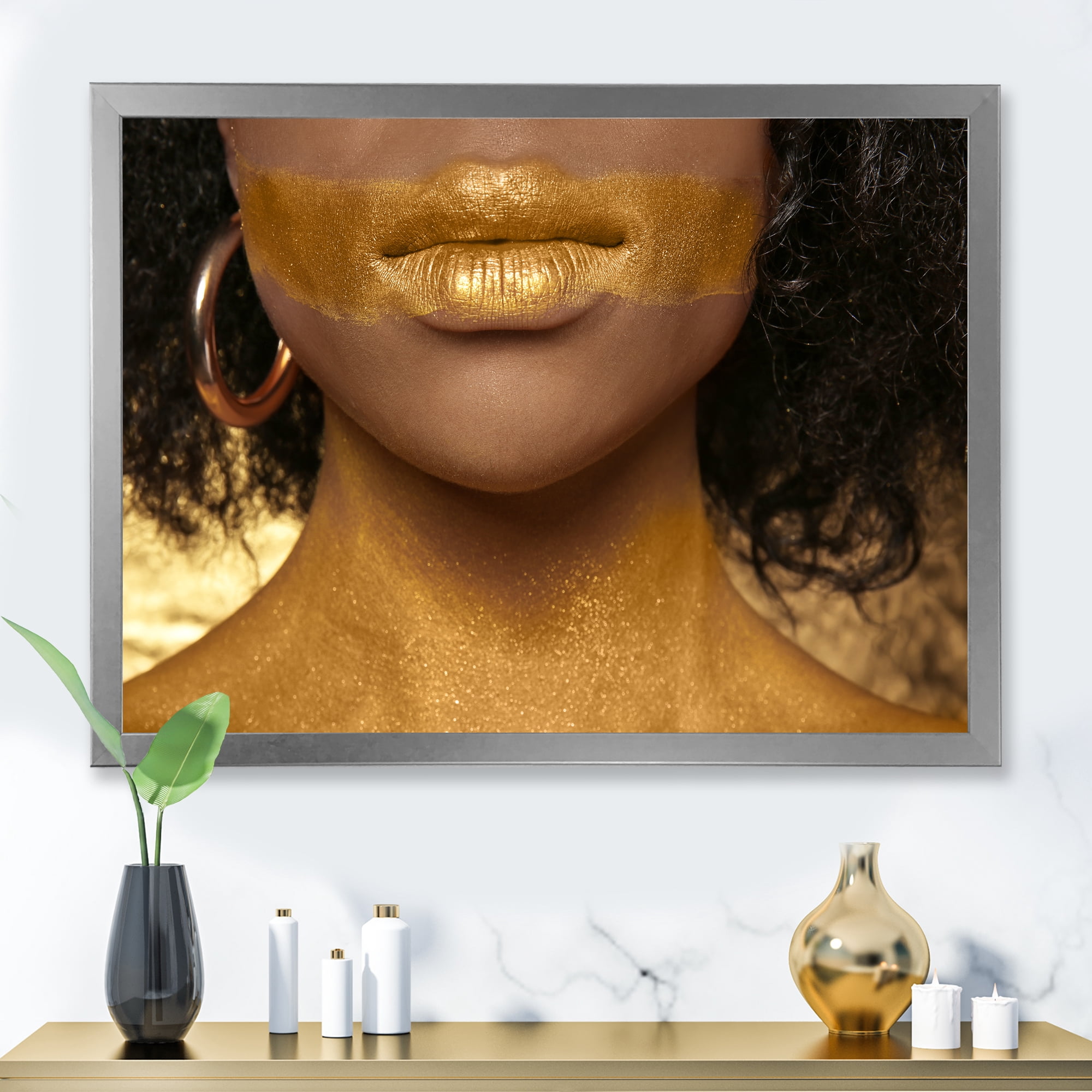 Designart 'Afro American Girl With Golden Paint on Body' Modern Framed Art Print