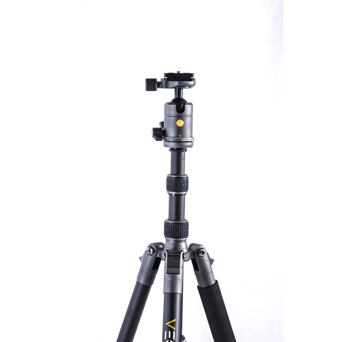 Vanguard VANGUARD VEO3GO235AB Compact Aluminum Travel Tripod with Ball Head, Monopod Option, Smart Phone Holder and Bluetooth Remote, Black