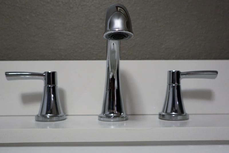 Delta Casara 8 in. Widespread Double Handle Bathroom Faucet in Polished Chrome