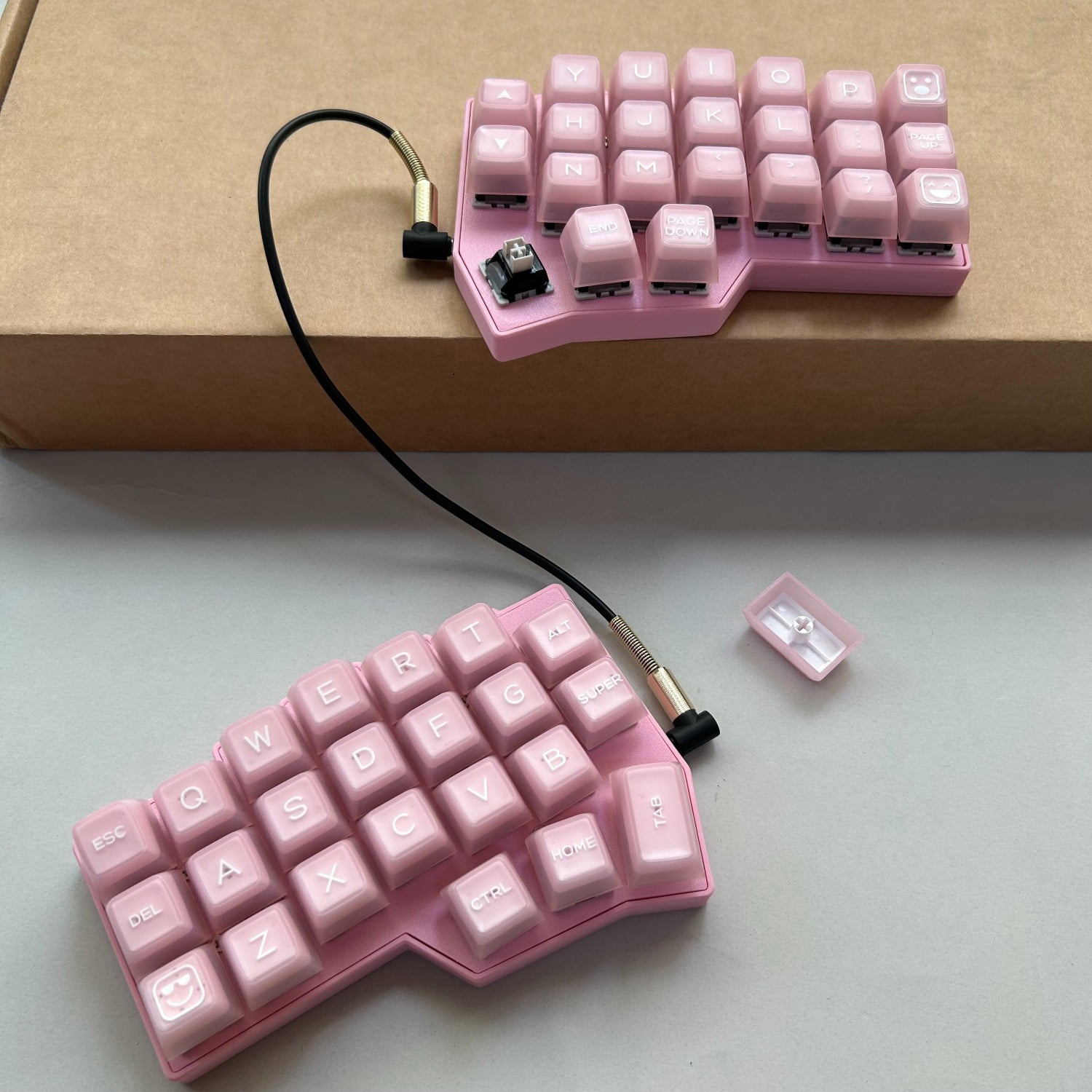 Corne V4 Split Keyboard with Keycaps and Switches Included, Hot-Swappable Ergo Design, RGB Backlight