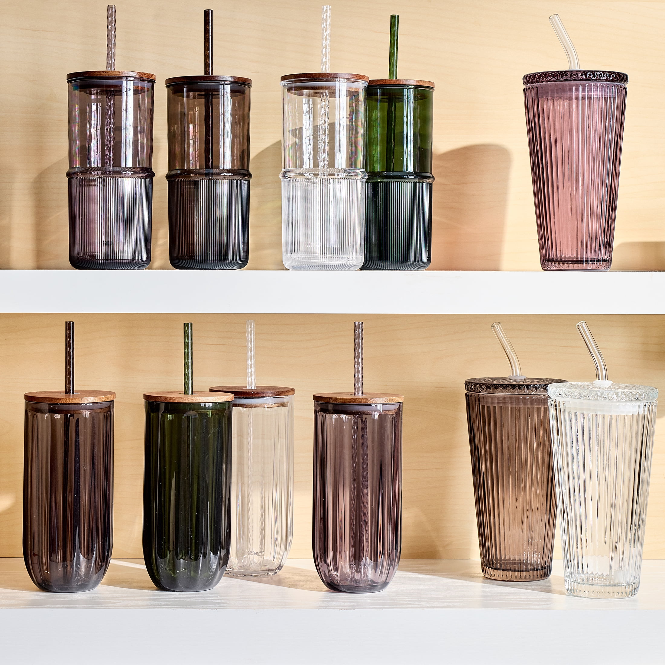 Better Homes & Gardens 21 oz Brown Ribbed Glass Tumbler with Glass Lid and Straw