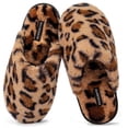 thumbnail image 1 of Pantuflas Snug Leaves con hojas y estampado de cheetah marrón, espuma viscoelástica, talla 5-6, 1 of 6