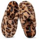 thumbnail image 1 of Pantuflas Snug Leaves con hojas y estampado de cheetah marrón, espuma viscoelástica, talla 5-6, 1 of 6