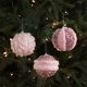 thumbnail image 1 of Adorno para el Baile de Navidad | Esfera rosa de la espuma | Decoración navideña ligera y duradera | Cubo de 7,8 cm | Bucle colgante incluido | Paquete individual para el envoltorio de regalo de, 1 of 6