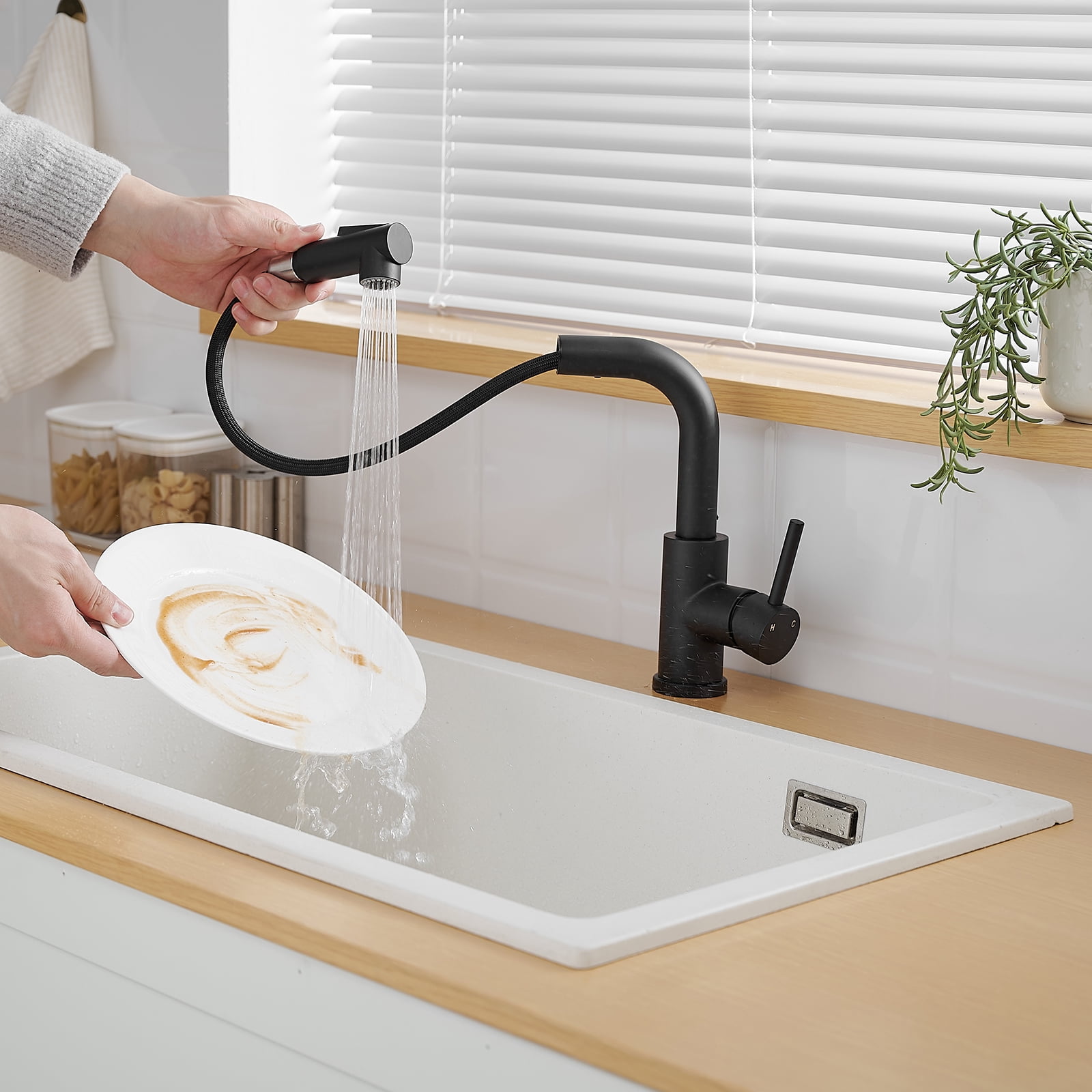 Black Kitchen Sink Faucet with Pull-Out Sprayer,Single Handle Mini Bar & Bathroom Prep Faucet,2" x 7.1" x 9.6"