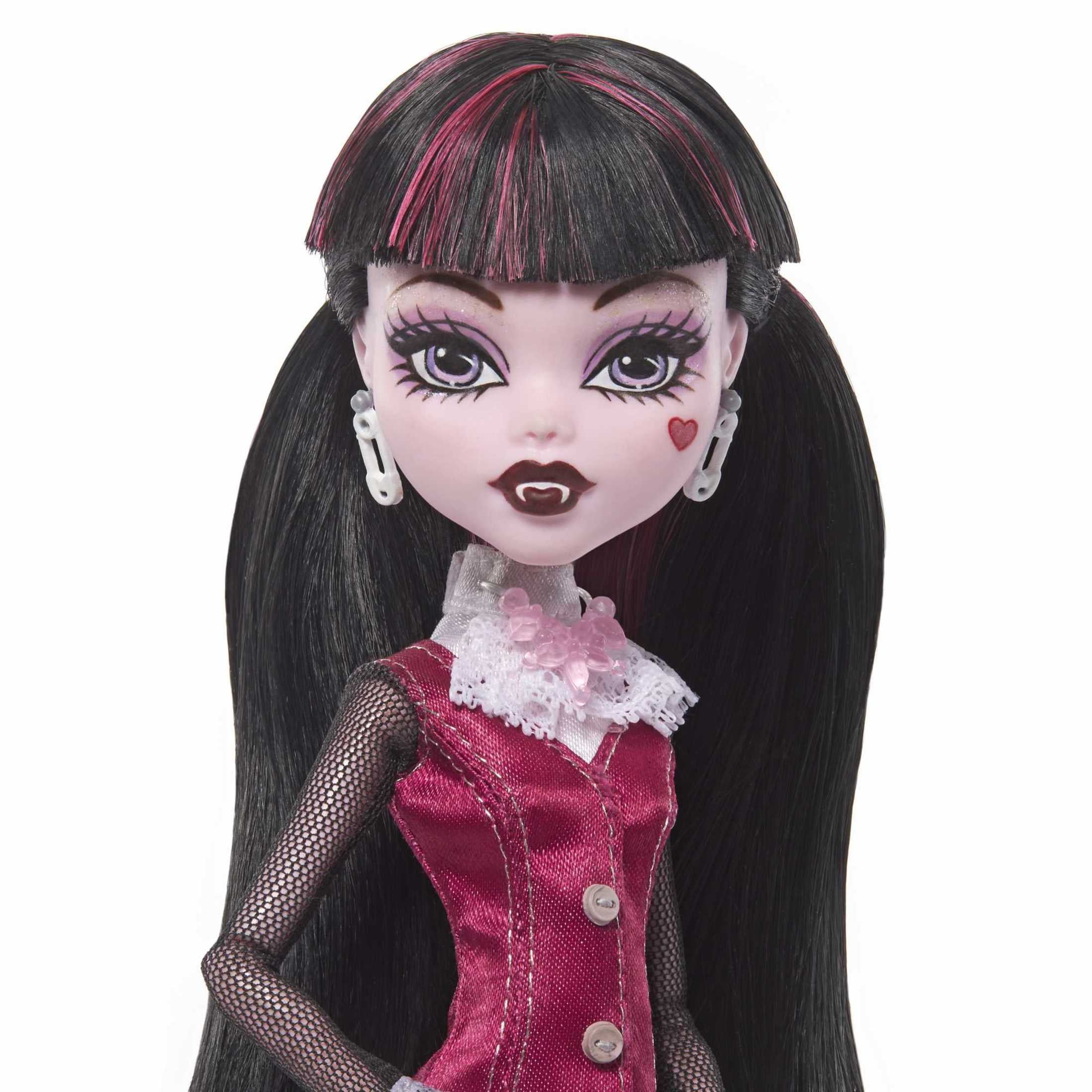Monster High Draculaura Doll, Collectible Reproduction in Original Look with Diary & Doll Stand