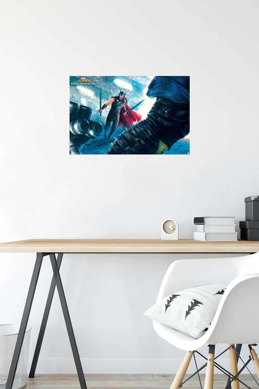 Marvel Cinematic Universe - Thor - Ragnarök - Arena Thor Wall Poster, 14.725" x 22.375"