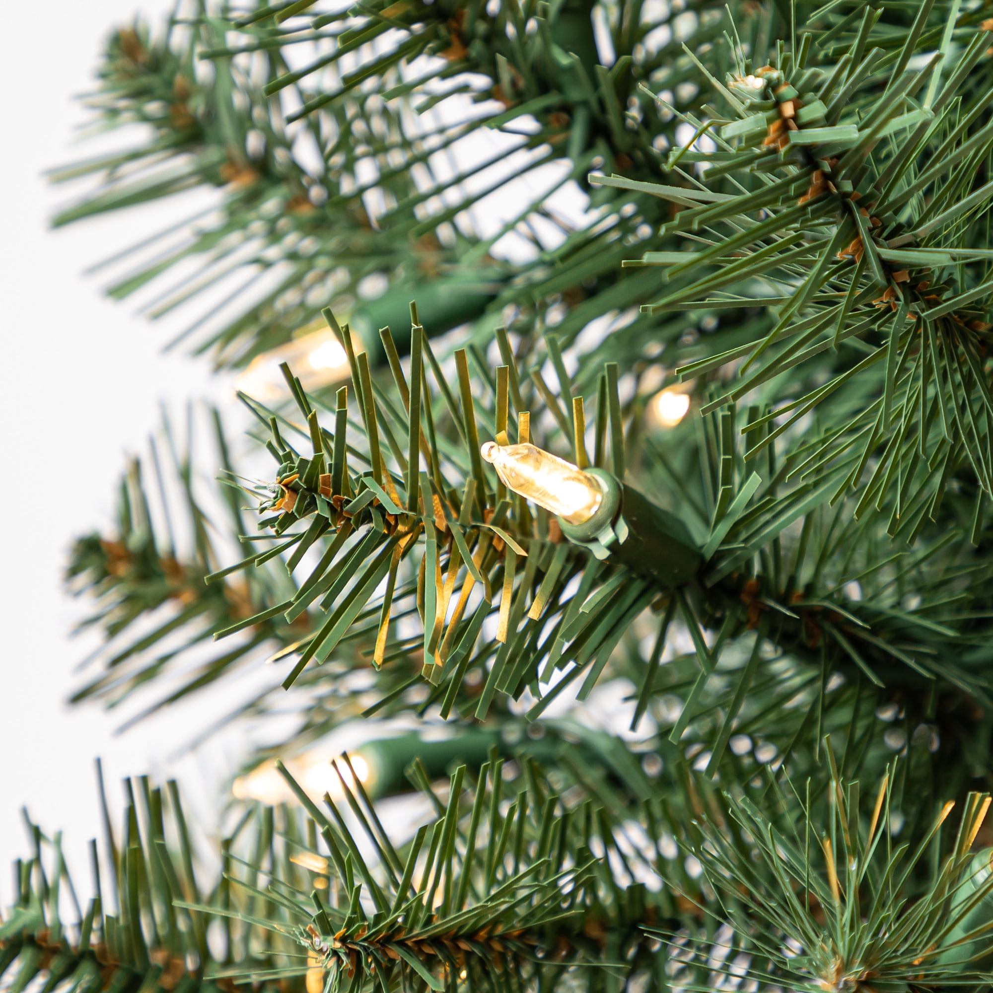 Holiday Time Noble 24" Pre-Lit Regular Full Spruce Christmas Tree - Green, 72 branch tips