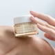 thumbnail image 2 of Crema hidratante facial nocturna KORRES White Pine Restorative 40 ml, 2 of 5