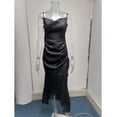 thumbnail image 2 of Vestido de satén sexy y elegante con abertura y escote bajo, 2 of 7