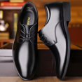 thumbnail image 5 of Zapatos de cuero transpirables para hombre, zapatos informales de cuero suave negro con parte inferior suave para primavera y otoño, ropa Formal de negocios para padrino, 5 of 5
