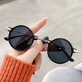 thumbnail image 2 of Gafas de sol de estilo punk con montura pequeña, gafas redondas personalizadas para hombres y mujeres, 2 of 6