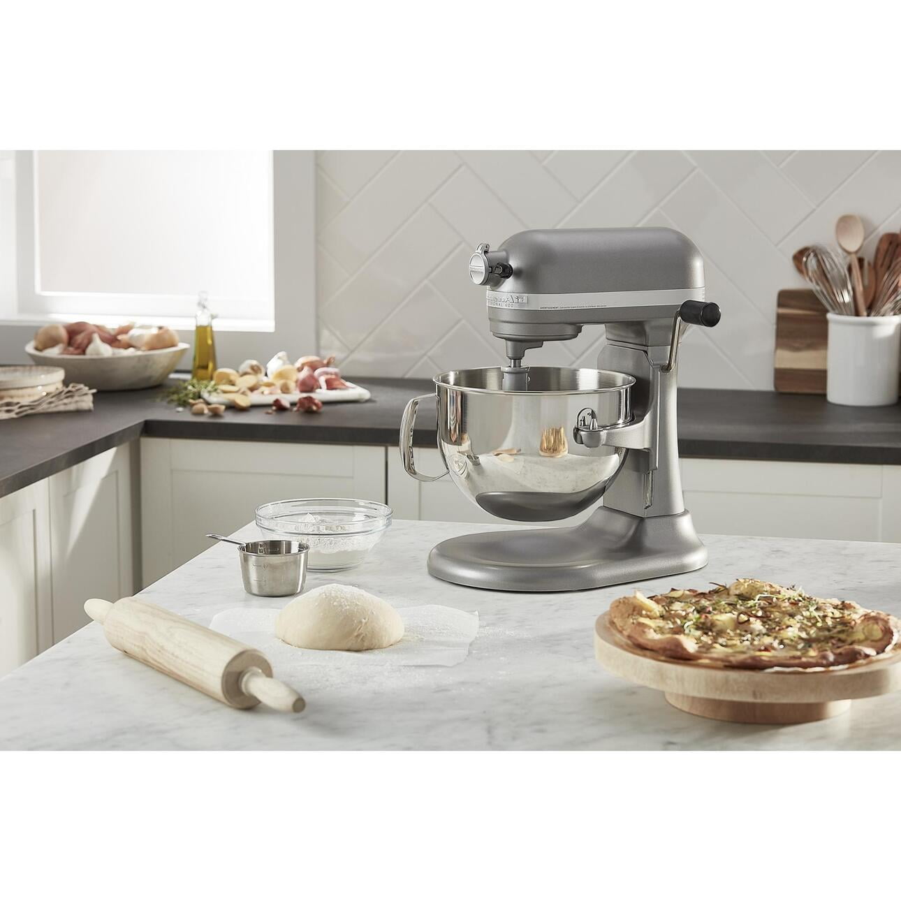  KitchenAid KP26M1XGA 6 Qt. Professional 600 Series Bowl-Lift Stand  Mixer - Green Apple (Renewed): Home & Kitchen