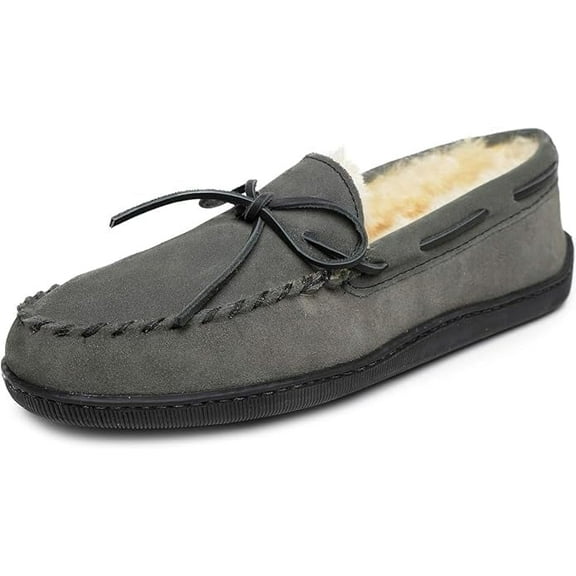 Minnetonka Mens Sheepskin Hardsole Moccasin, Grey, Size 10