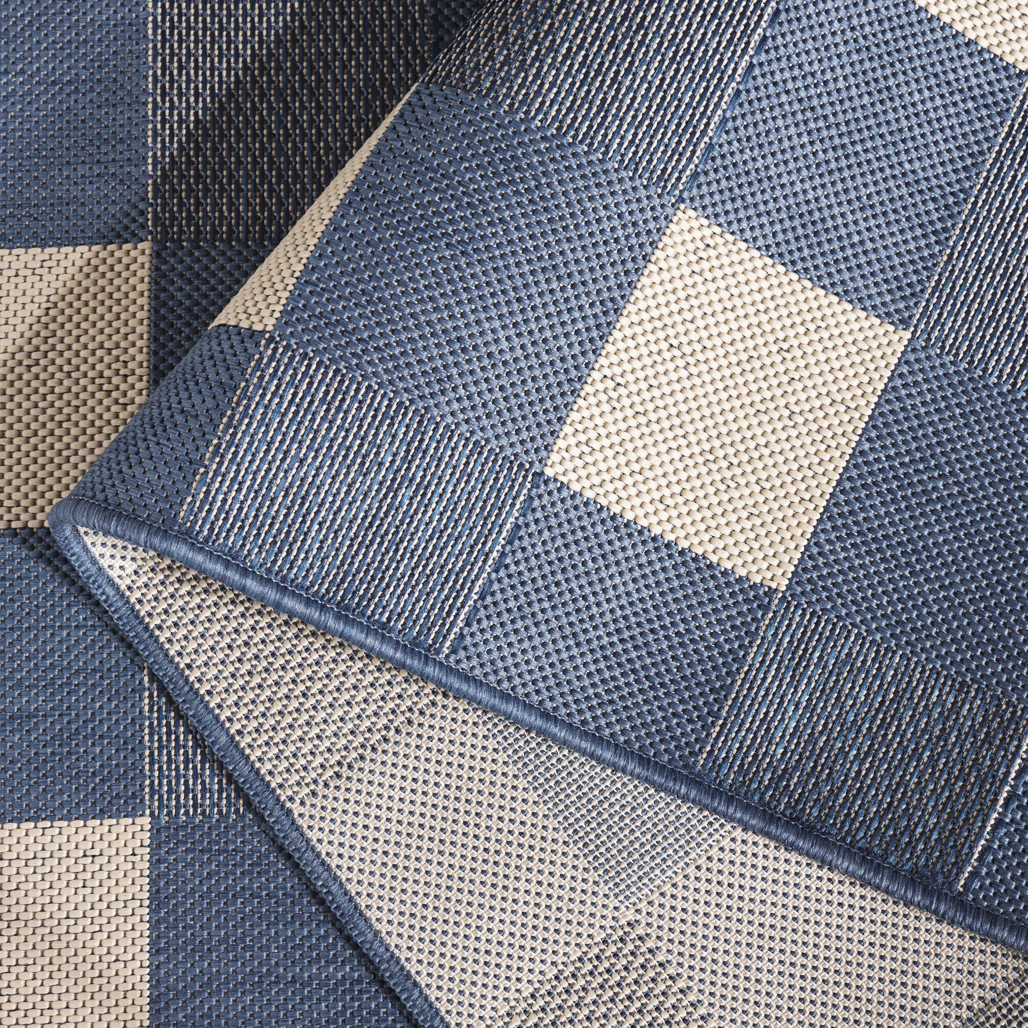 Safavieh Courtyard Caitriona Checkered Indoor/Outdoor Area Rug, Blue/Beige, 4' x 5'7"