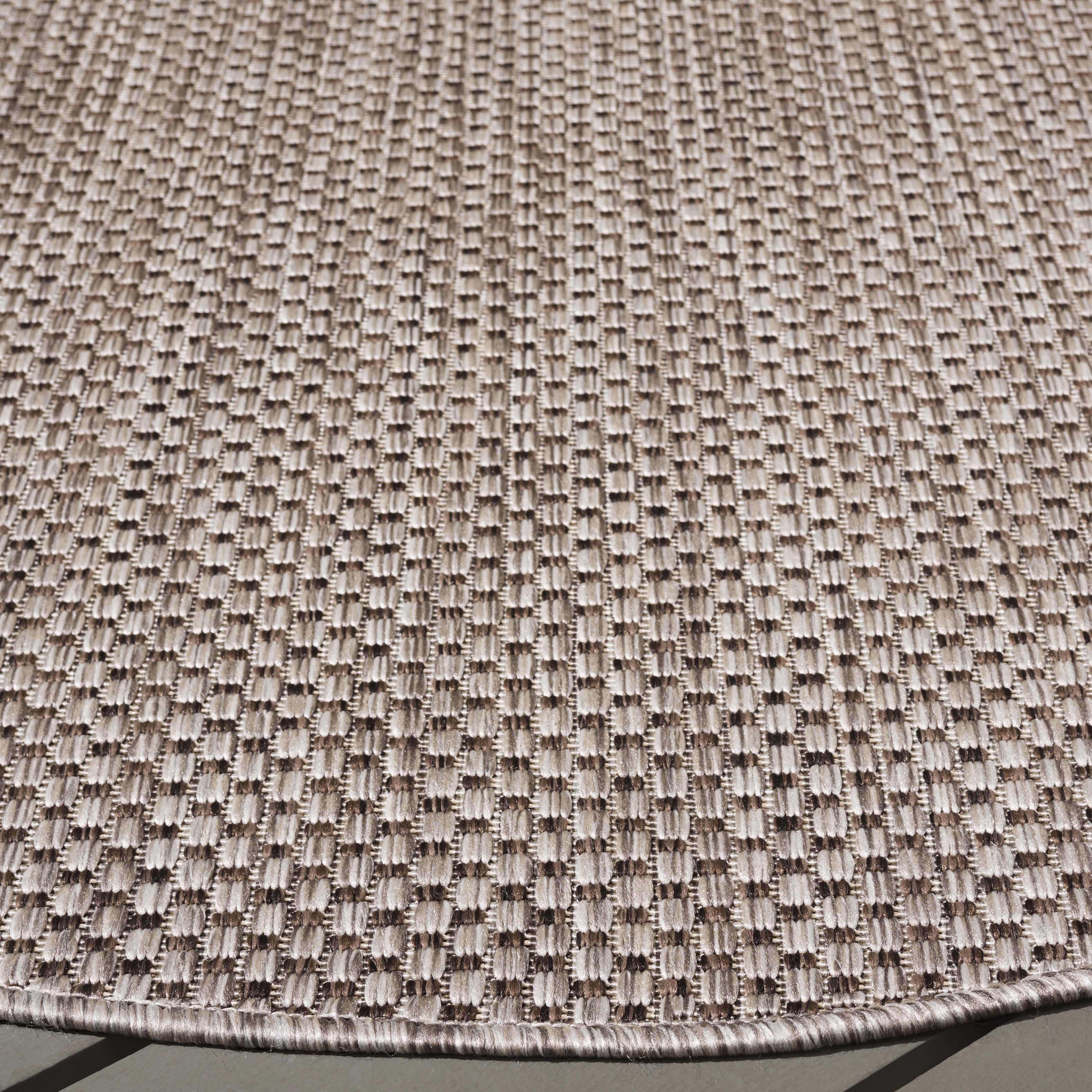 Safavieh Courtyard Finnian Solid Indoor/Outdoor Area Rug, Beige/Brown, 4' x 4' Round