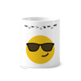 thumbnail image 1 of gafas de sol cool amarillo lindo hermoso patron de chat en linea ilustración Taza de cepillo de dientes, 1 of 3