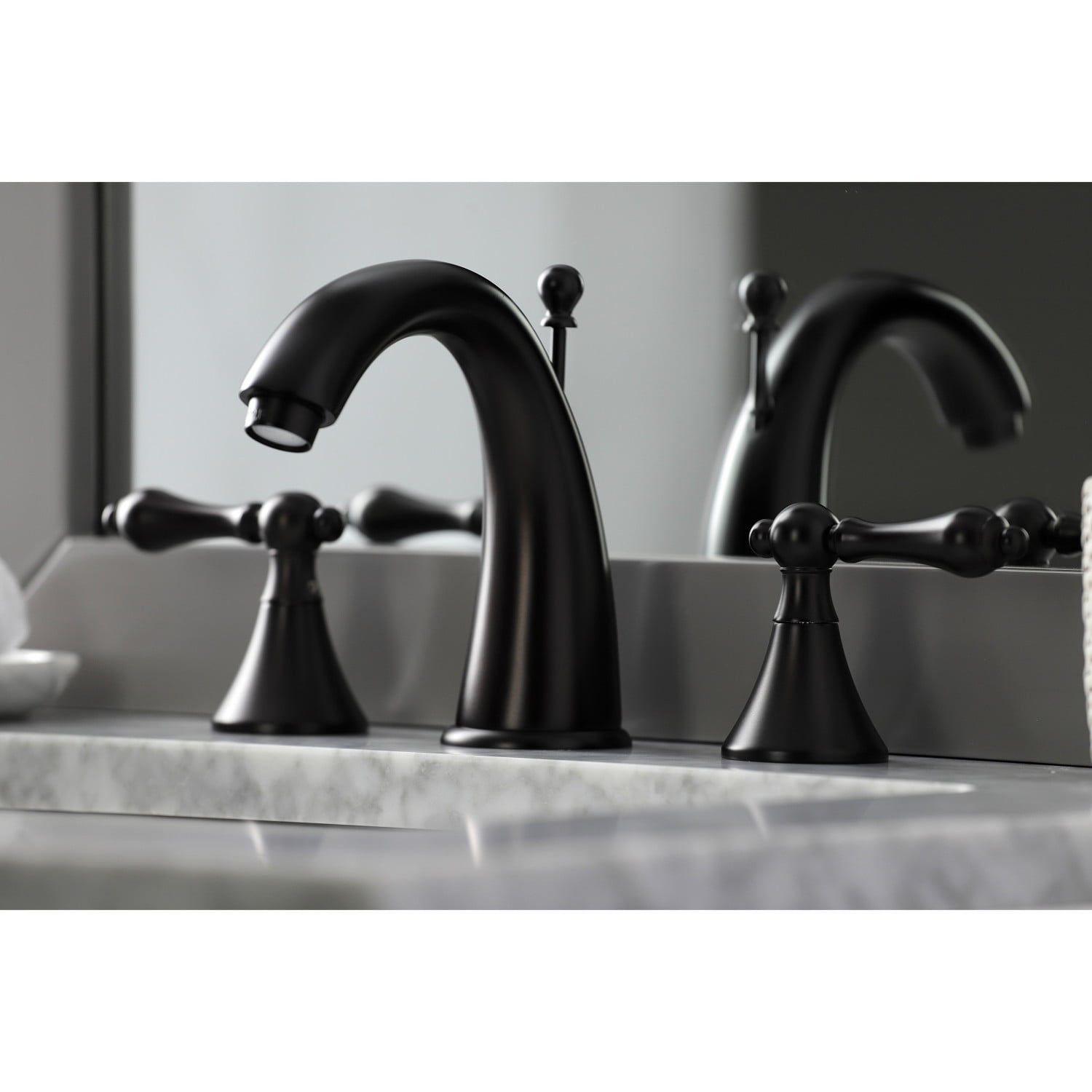 Kingston Brass KS2975AL 8 in. Widespread Bathroom Faucet, Oil Rubbed Bronze