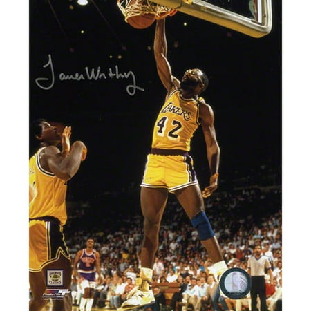 NBA - James Worthy Los Angeles Lakers Autographed 8x10 Photograph