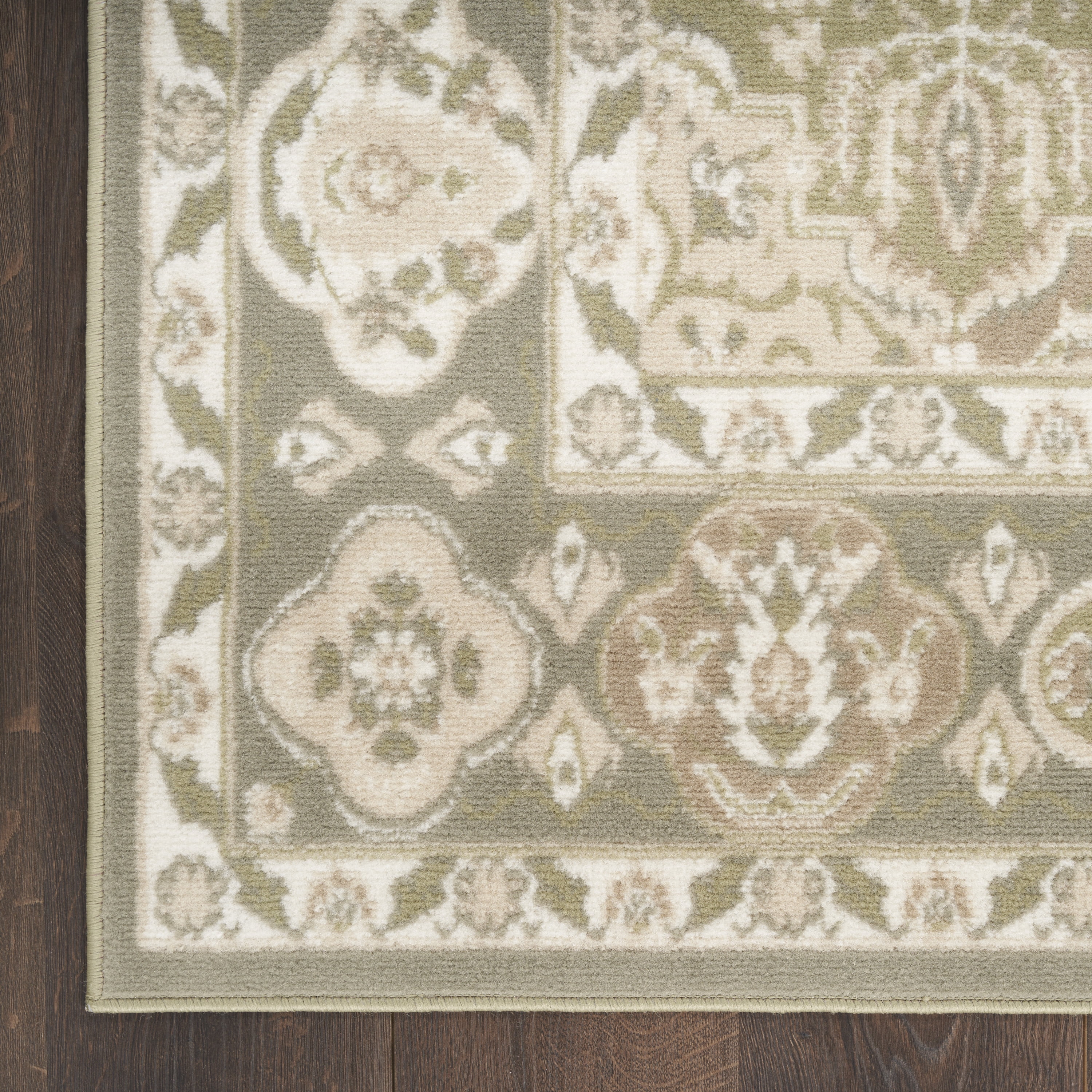 Nourison Grafix Persian Green 5'3" x 7'3" Area Rug (5x7)