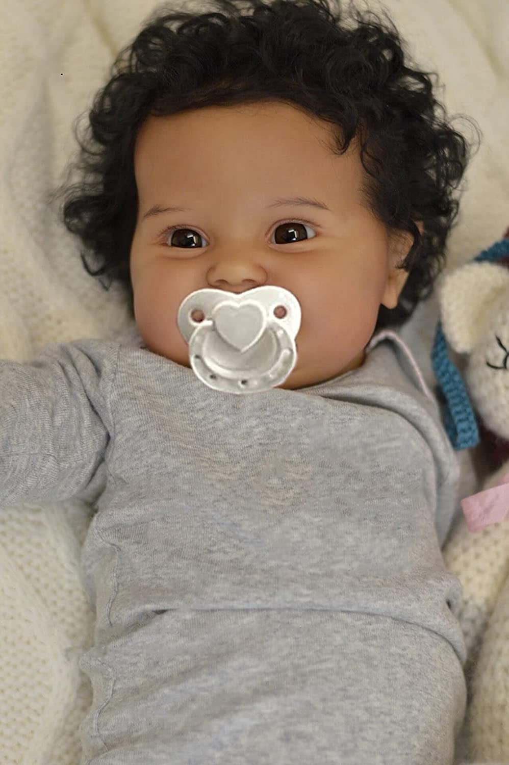 Lifelike African American Reborn Baby Doll, 20 Inch Real Life Soft Cloth Weighted Smile Newborn Baby Doll with Clothes for Gift