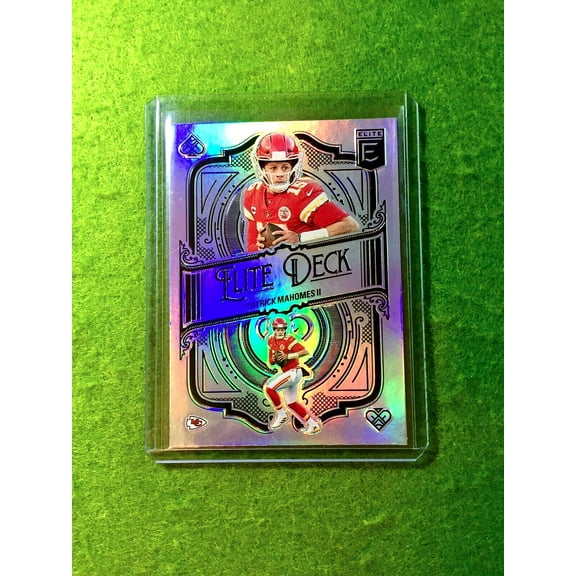 Patrick Mahomes SILVER PRIZM CARD JERSEY #15 CHIEFS SP 2022 Panini ELITE DECK sp