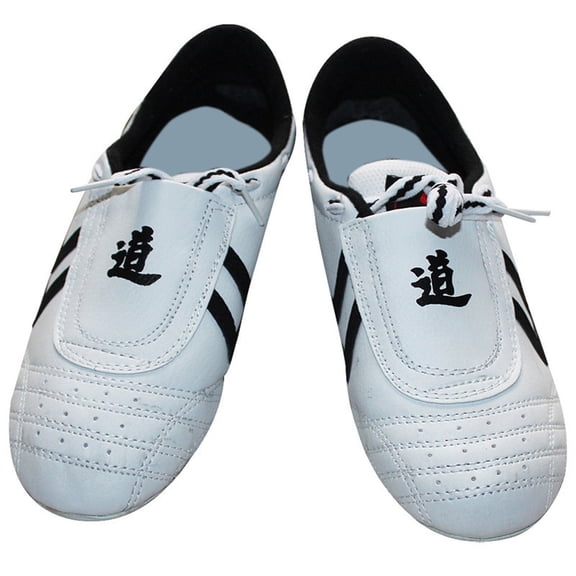 NOKIO Taekwondo Shoes for Men Breathable Non-S𝗅ip Sport Shoes Boxing Athlet𝗂c Shoes Training Wrestling Shoes Competition Sneakers Lightweight Karate Footwear