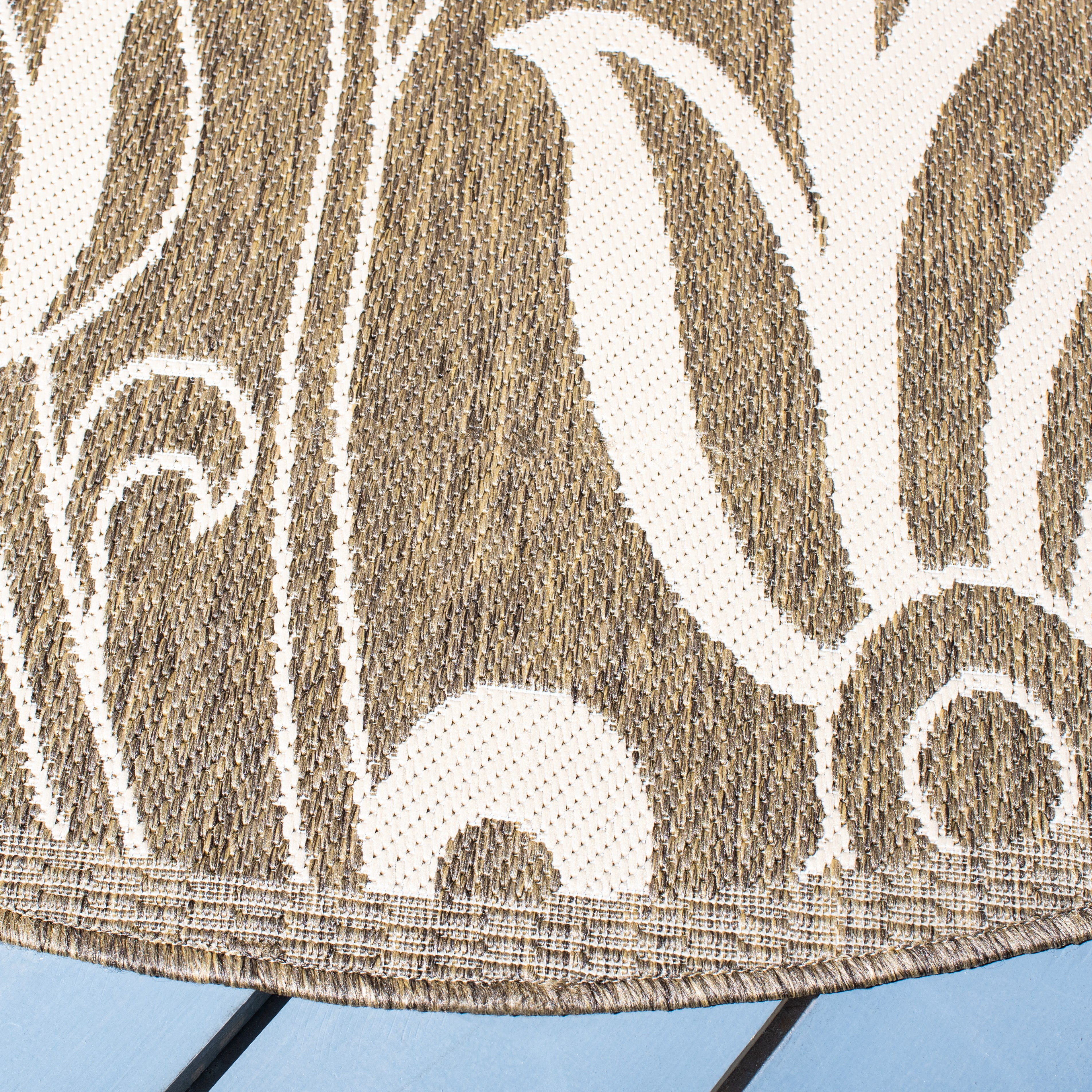 Safavieh Courtyard Crystal Floral Indoor/Outdoor Area Rug, Brown/Natural, 6'7" x 6'7" Round