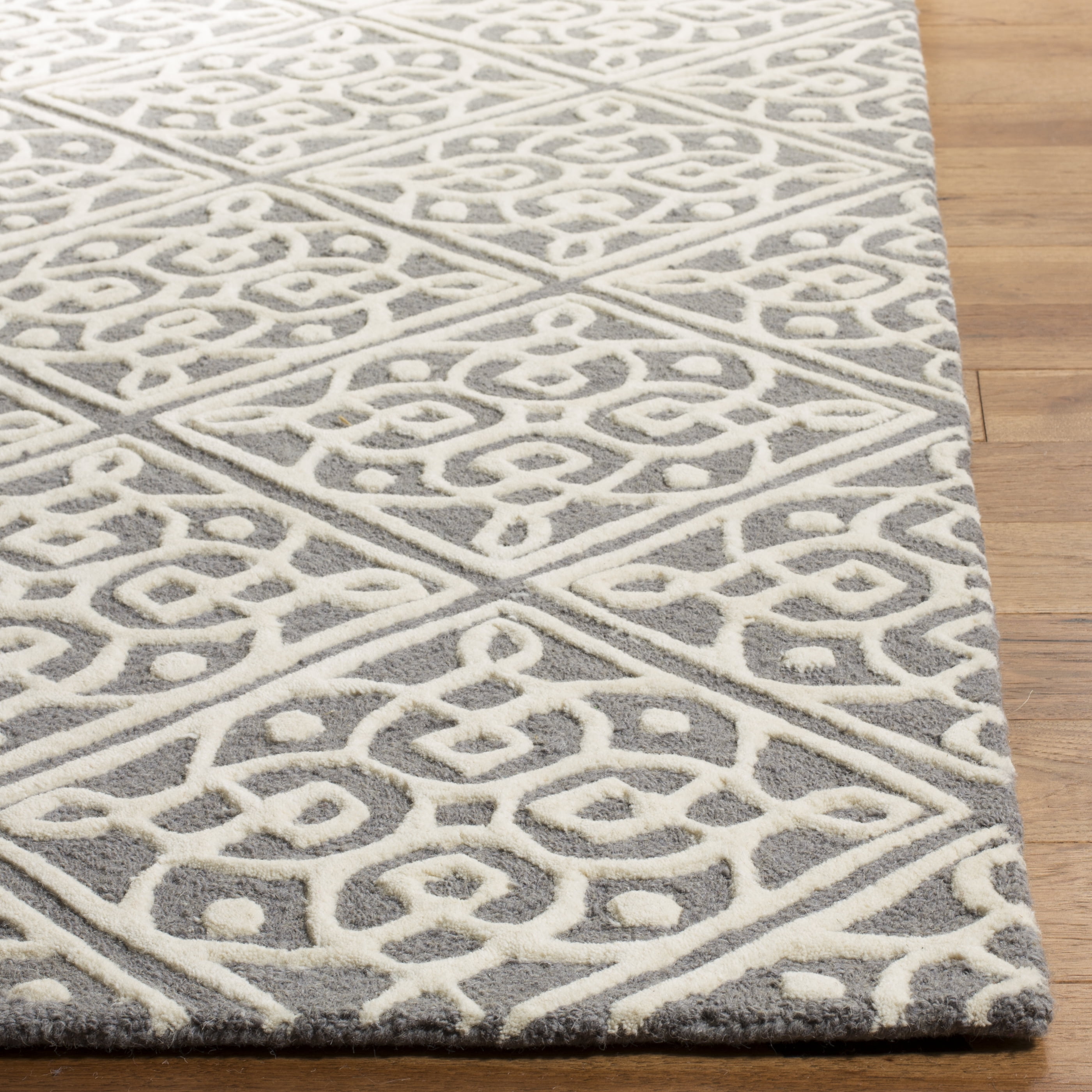 SAFAVIEH Cambridge Mirko Geometric Wool Runner Rug, Dark Gray/Ivory, 2'6" x 8'