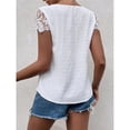 thumbnail image 2 of Blusa con cuello en V para mujer, ribete de encaje, manga corta, botón frontal, Top de punto Jacquard para verano, blanco S, 2 of 8