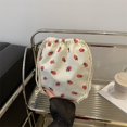 thumbnail image 2 of Bolso mini tipo cubo con estampado de fresas, popular en la moda de este año, nuevo bolso bandolera versátil de verano 2025, 2 of 5