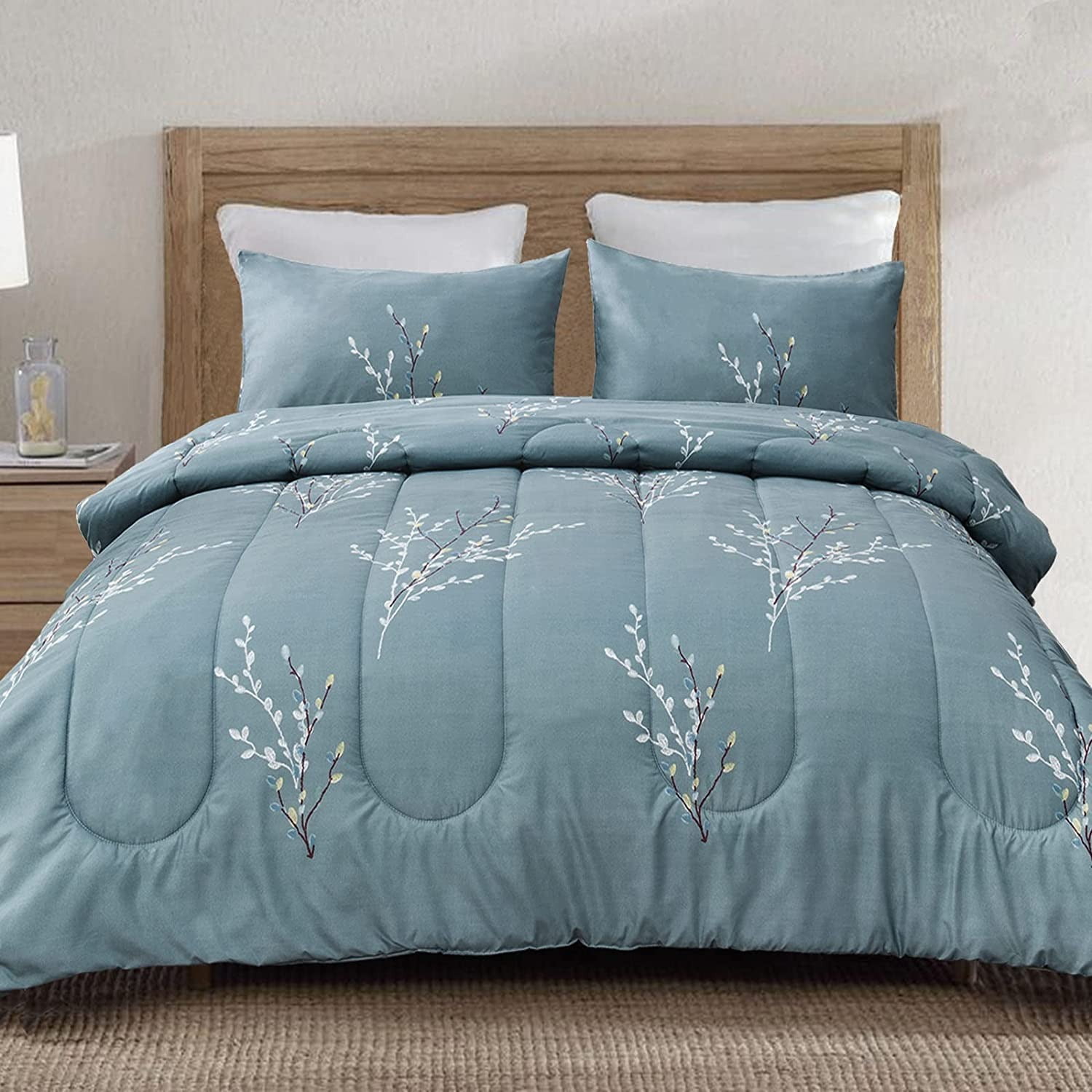 Exclusivo Mezcla 3Piece Floral Queen Comforter Set, Microfiber Bedding