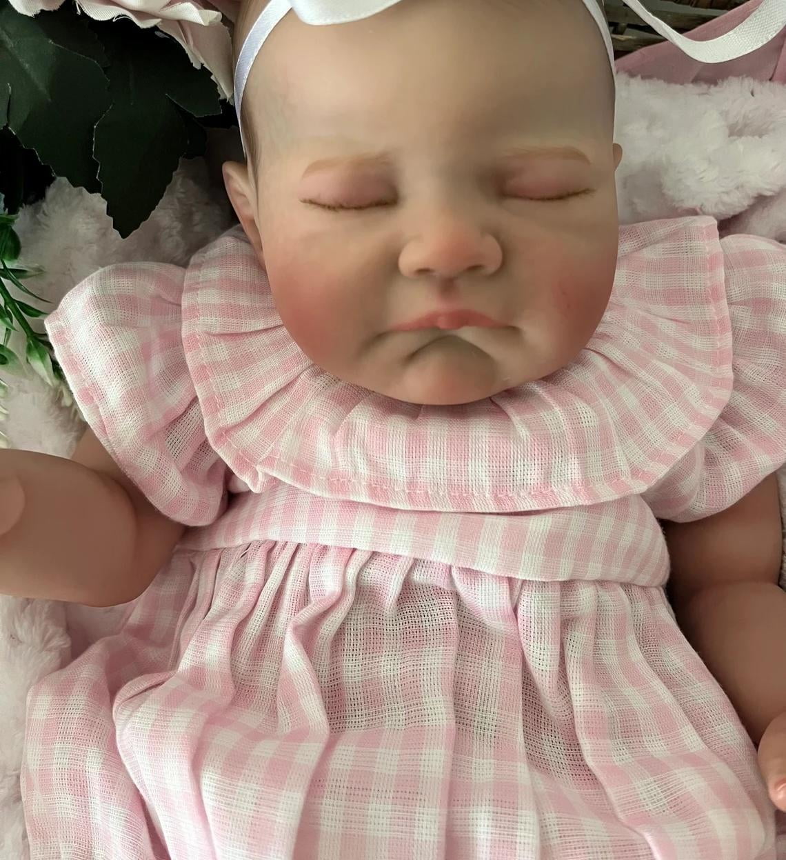 iCradle Cuddly Sleeping Reborn Baby Dolls Girl 18 inch Real Life Baby Dolls Soft Cloth Body Closed Eyes Doll Toy Gift for Kids Age 3+