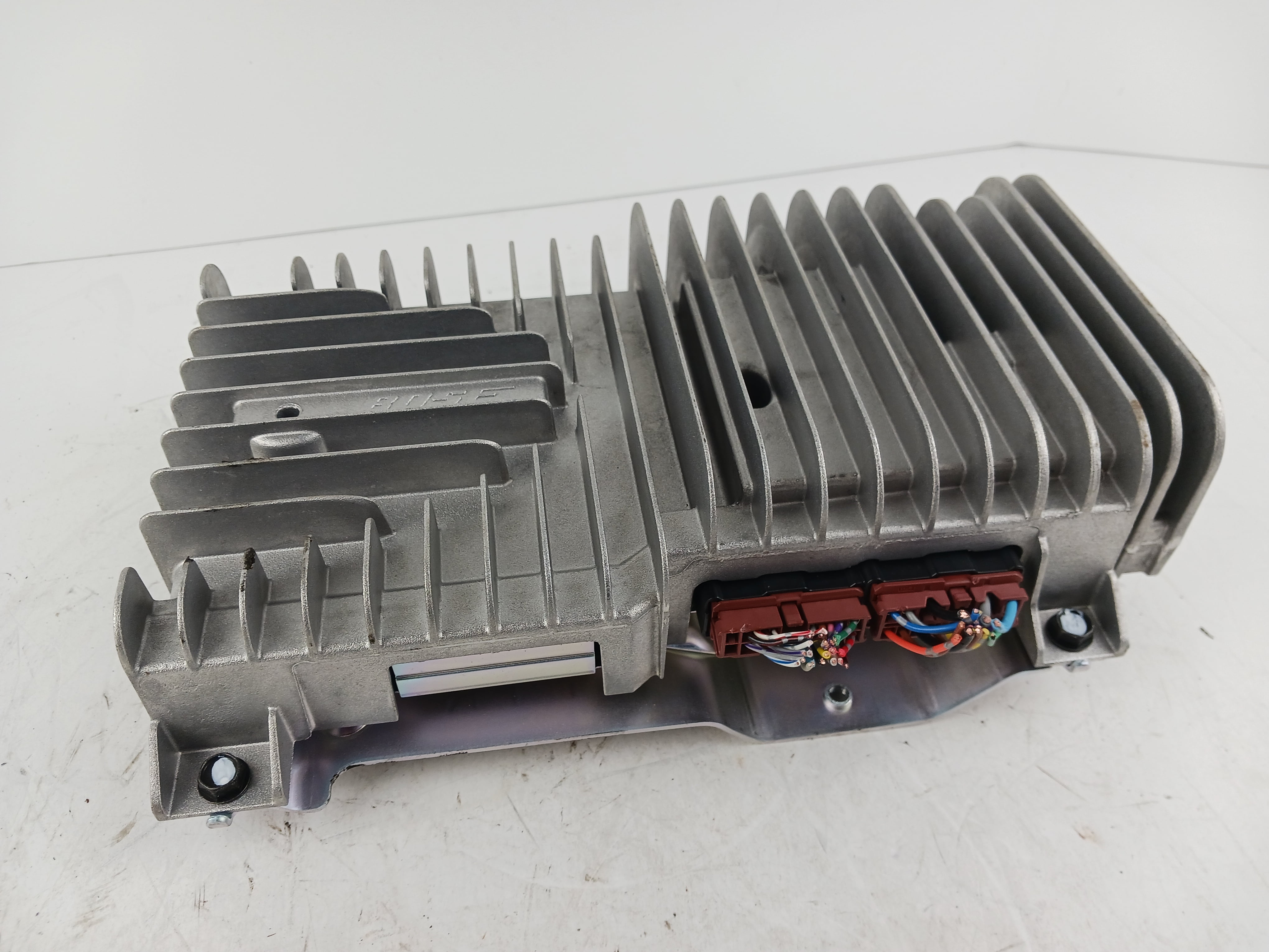 Pre-Owned 09 10 Nissan Murano Radio Amplifier Assembly OEM - Verify Specific Vehicle Fitment In Description - (Good)