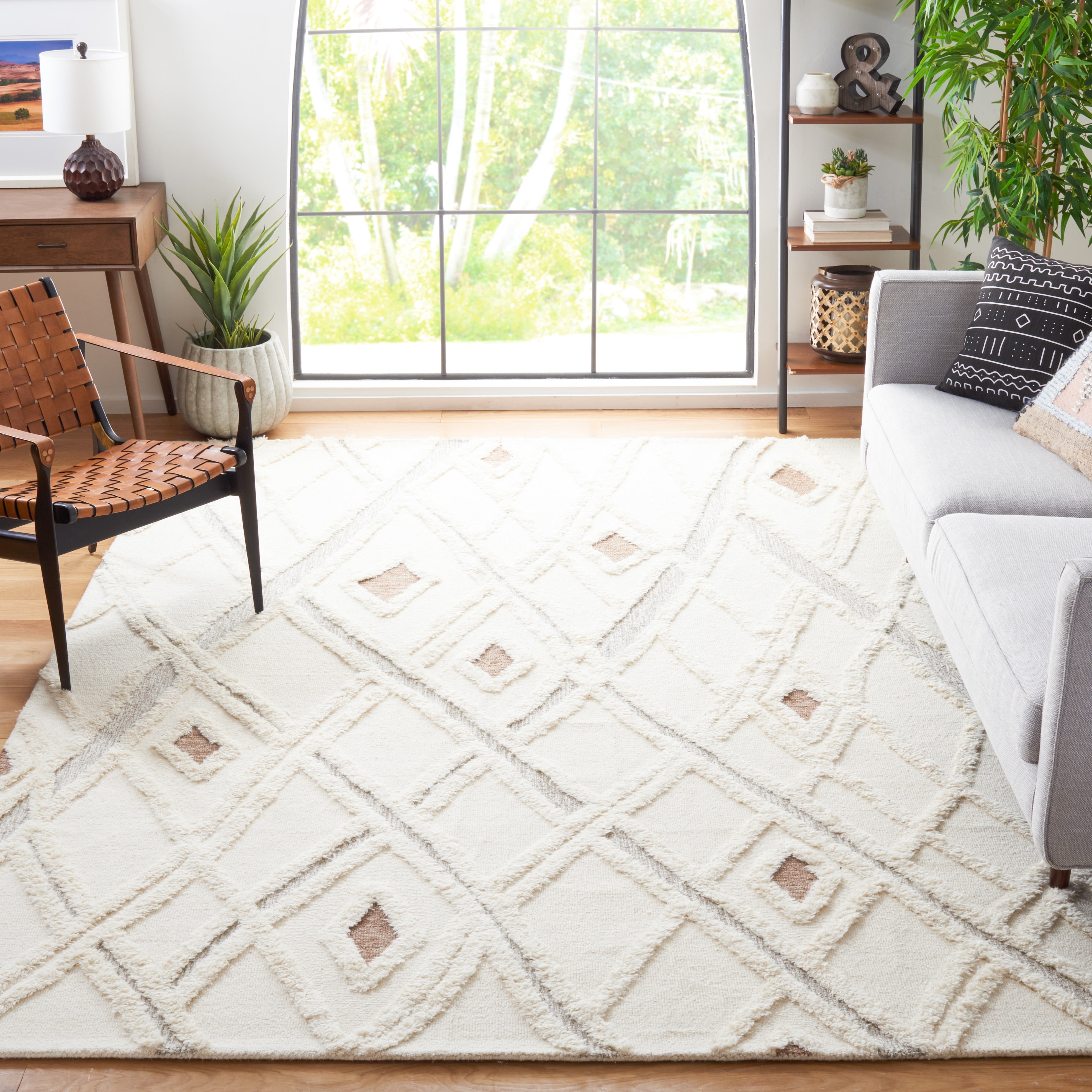 SAFAVIEH Casablanca Amelia Diamond Area Rug, Ivory/Brown, 10' x 14'