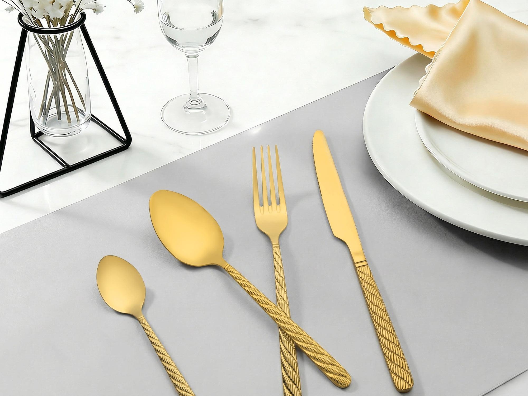 Unique Bargains 4 Piece Stainless Steel Flatware Set with Knife Spoons and Fork Gold 4