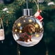 thumbnail image 4 of Adornos Navideños de Nieve para Perros | Bola de Cristal con Figuras de Cachorros con Gorro de Papá Noel | Varias Razas, Incluyendo Pastor Alemán, Chihuahua y Corgi | Decoración Colgante para Árbol d, 4 of 6