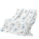 thumbnail image 1 of Manta navideña con copos de nieve azules y estampado blanco, suave y cálida, ideal para sofá cama, camping y festivales., 1 of 6