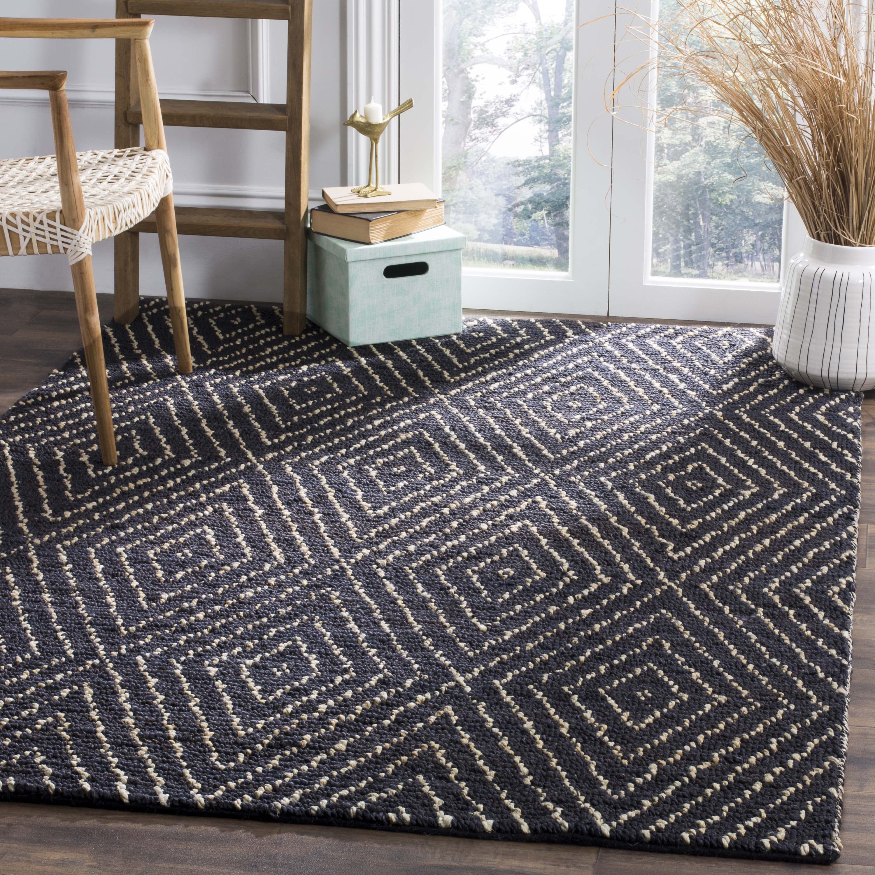 SAFAVIEH Bohemian Caymen Geometric Diamonds Jute Area Rug, Black/Ivory