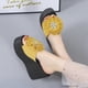 thumbnail image 1 of ¡Novedad de 2022! Zapatillas cómodas con plataforma y tacón de cuña, sandalias de crisantemo con correa de flores para mujer, zapatillas de mujer de talla grande 34-4341 Gao Jinjia LED, 1 of 2