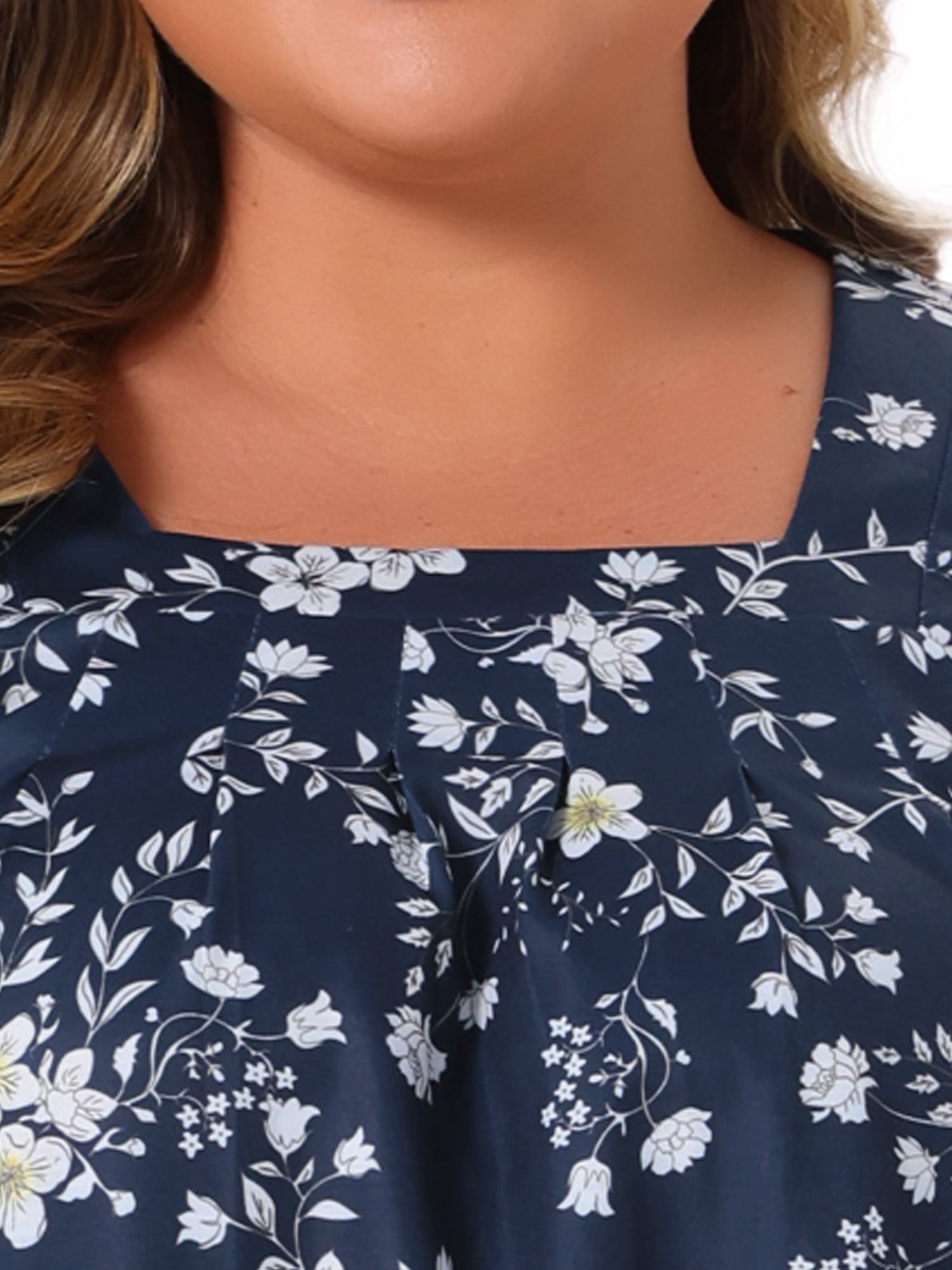 DARING DIVA  Women's Plus Floral Square Neck Blouse 4X Navy Blue