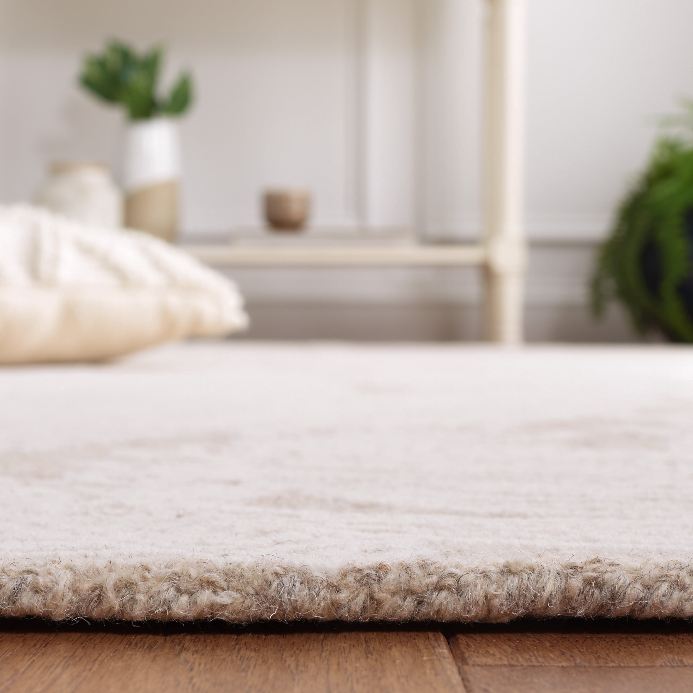 SAFAVIEH Metro Hartley Leaves Area Rug, Beige/Ivory, 8' x 10'