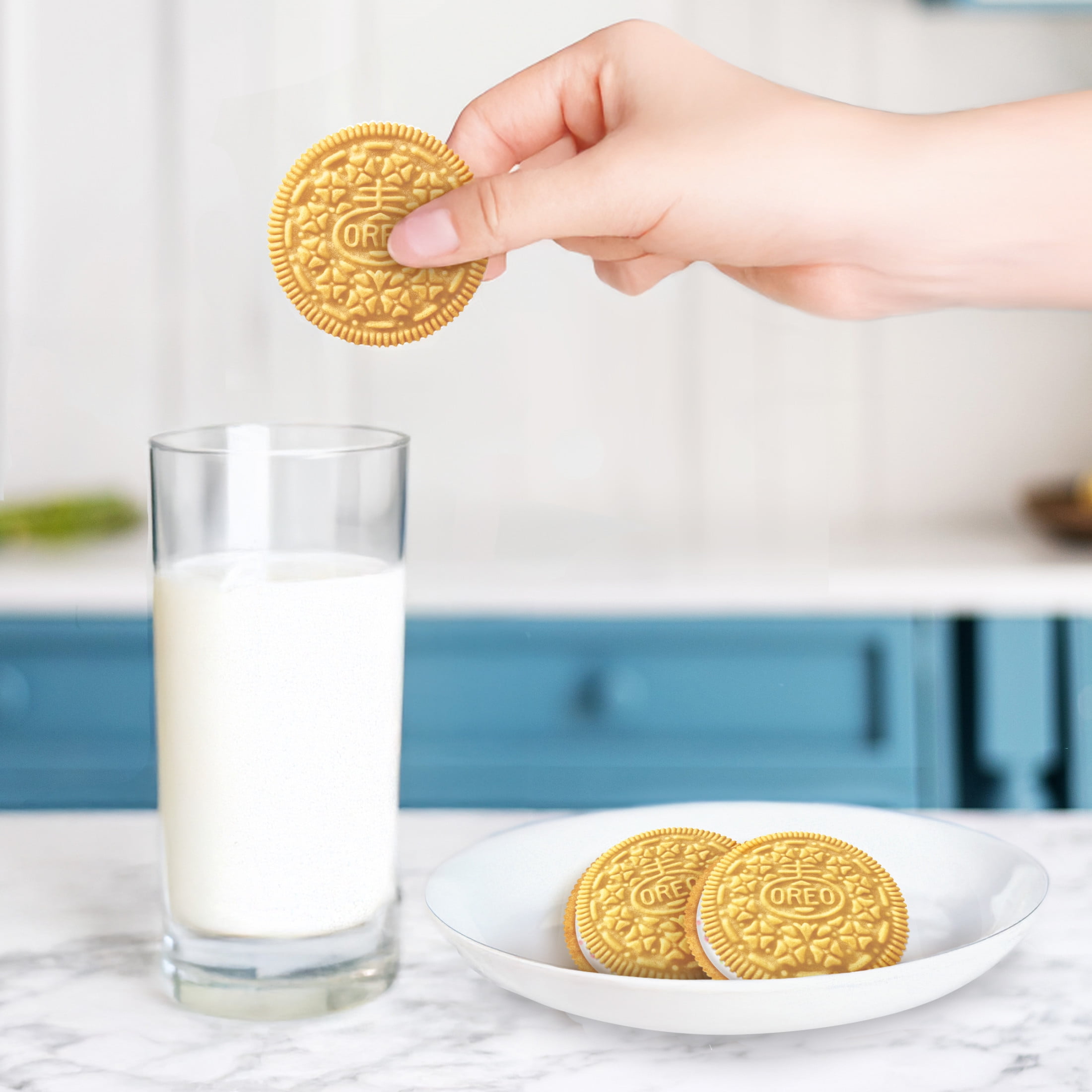 OREO Golden Birthday Cake Creme Sandwich Cookies, Limited Edition, 10.68 oz